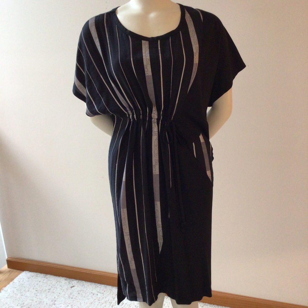 GABBY ISABELLA Black & Grey Graphic Stripe Tunic Dress - Size Large - EUC!